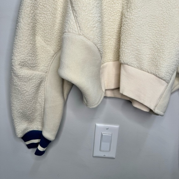 Urban Outfitters BDG Collins Cream Fleece Cropped Sweater Size Small - Picture 7 of 13